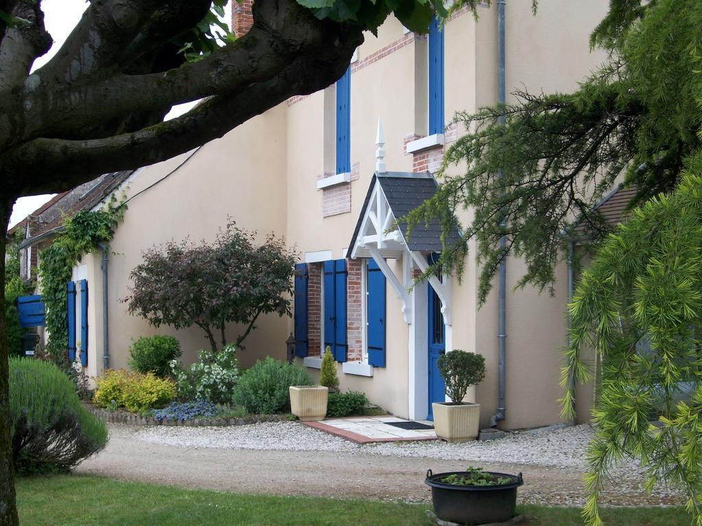Loire, Chateaux, Et Vignes Onzain Habitación foto